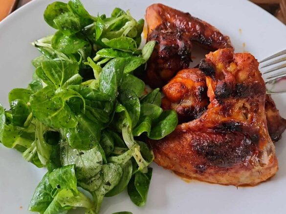 Chicken Wings mit Feldsalat